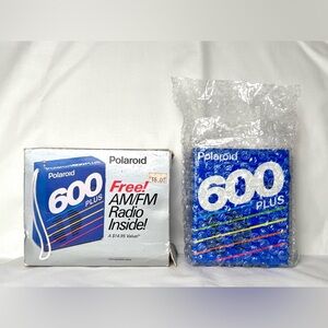 Polaroid Camera 600 Plus AM/FM Film Novelty Transistor Radio Works Great!